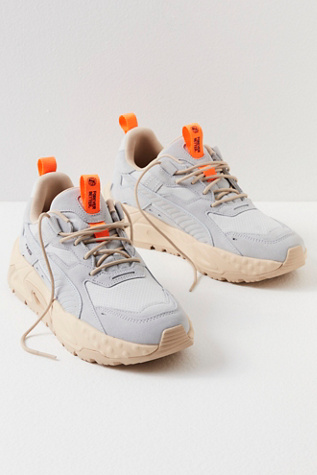 Puma blaze of store glory soft flag