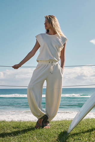 Throw And Go Onesie par FP Movement en Sea Salt, pour femme chez Free People