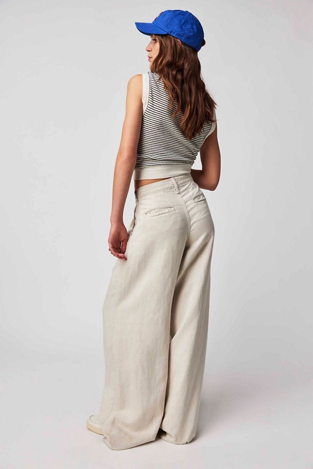 MOTHER High-Waisted Pouty Prep Heel Pants #1