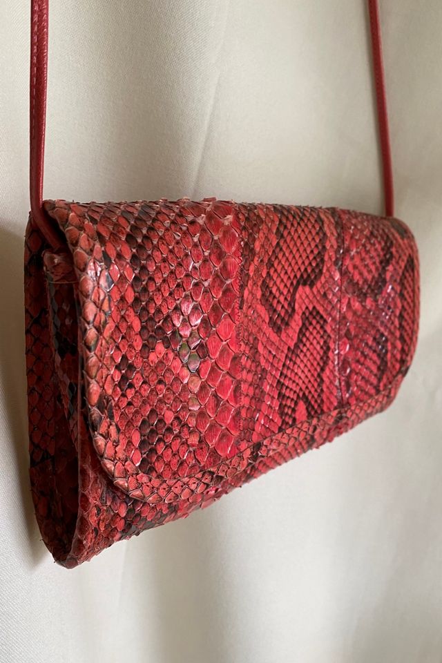 vintage-red-leather-clutch-selected-by-ka-tl-ak-free-people