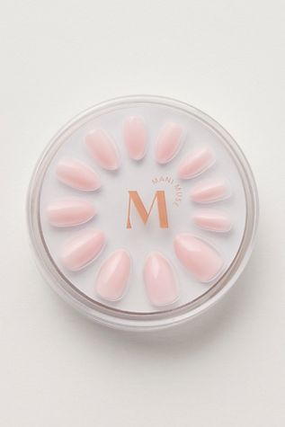 Mani Muse Press-On Manicure Kit