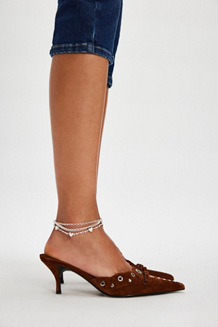 Talons Arabella par Jeffrey Campbell en Dark Tan Suede Silver, pour femme taille: US 7.5 chez Free People