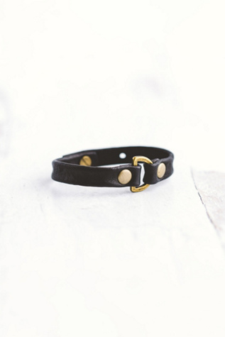 Женский браслет Giving Bracelets Antique Brass Do Good Leather, цвет: Чёрный — фото 1