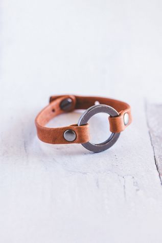Giving Bracelets Antique Silver Grounding Leather Bracelet