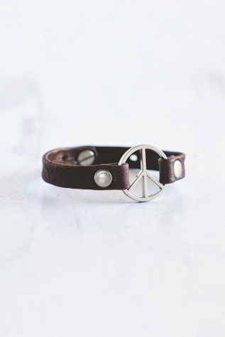 Giving Bracelets Antique Silver Peace Maker Leather Bracelet