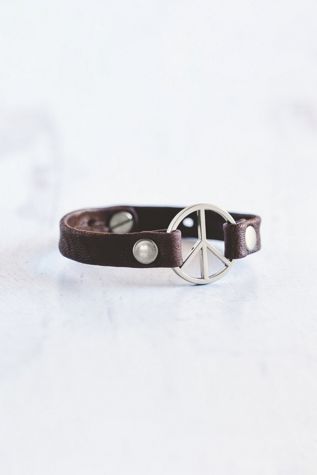 Giving Bracelets Antique Silver Peace Maker Leather Bracelet