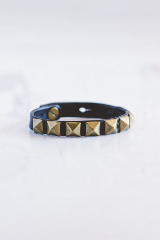Женский браслет Giving Bracelets Antique Brass Rockstar Leather, цвет: Чёрный — фото 1