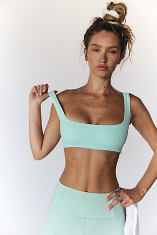 NWT Free People Movement Rebound Mini Sports Bra Withered Rose Size Small  $48
