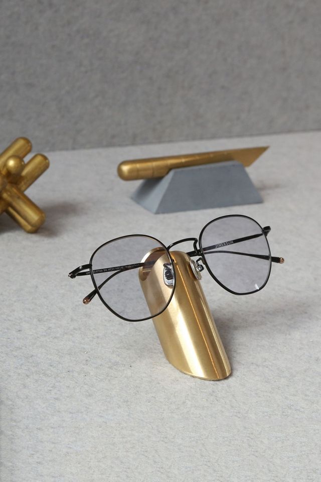 Craighill Eyewear Stand #3