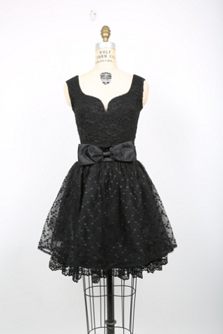 Vintage Black Lace Dresses