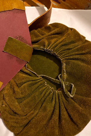 Женский ремень Cherry 1970s Leather Belt with Suede Satchel Selected, цвет: Коричневый — фото 3
