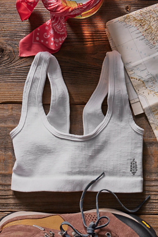 Happiness Runs Scoop Neck Bra