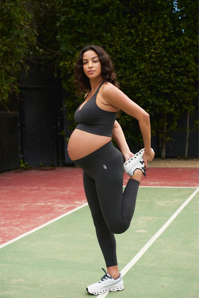 Wellness Wednesday: Maternity Friendly Leggings