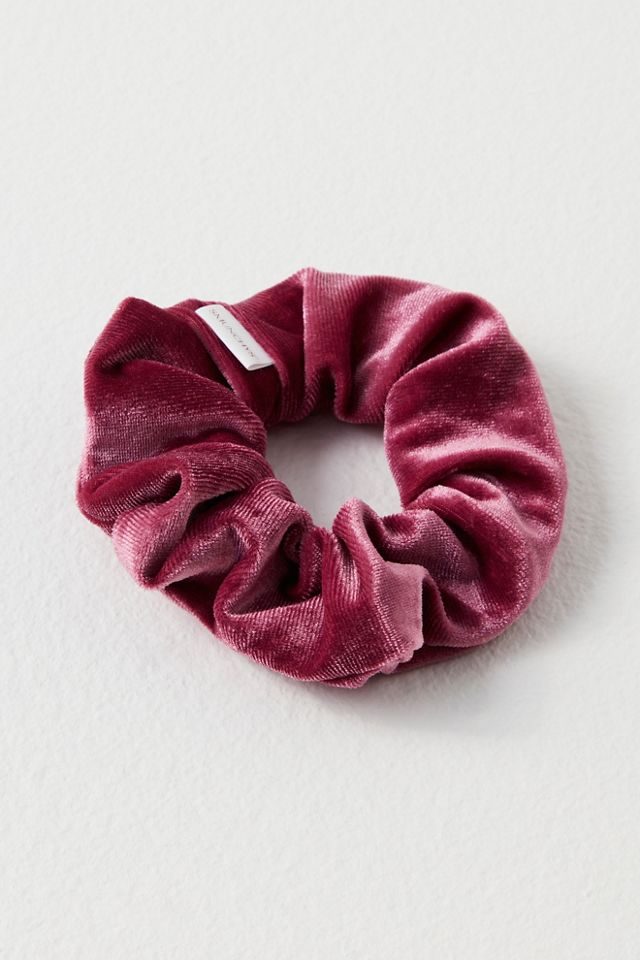 FP X Smunchys Velvet Zipper Pocket Scrunchie
