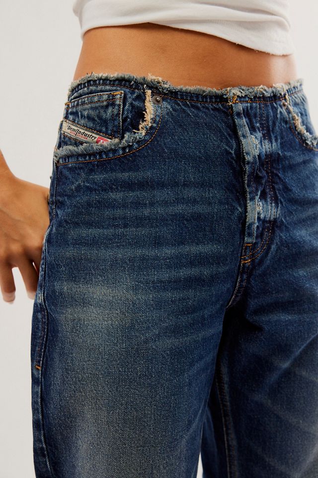 D-Ark 007N7 Woman: Straight Jeans