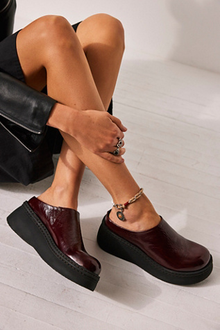 Miista 牛柄プラットフォームサンダル アウトレット通販 ファッション