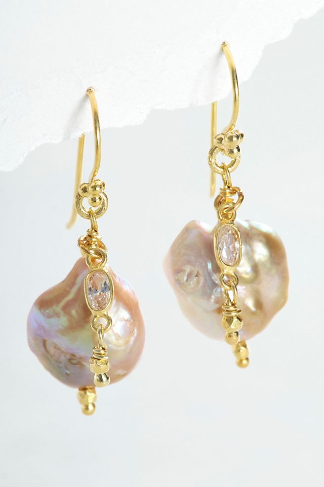 Free outlet People Freshwater Pearl Earrings