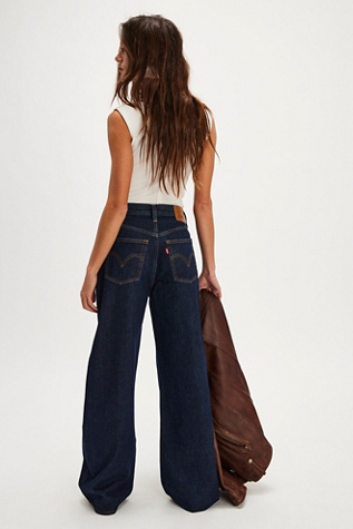 Levi's Ribcage Wide-Leg Jeans