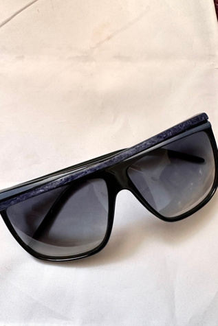 Vintage Laura Biagiotti Sunglasses Selected by Cherry | Free  display picture 3