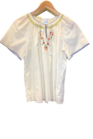 Vintage White Embroidered Summer Top Selected by Nomad Vintage