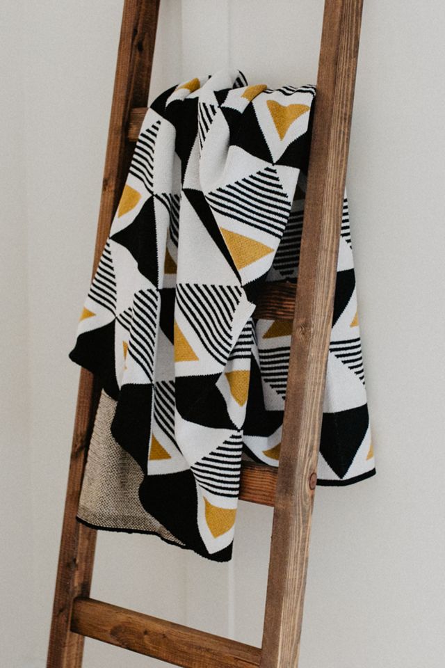 Seek & Swoon Envie Throw Blanket #1