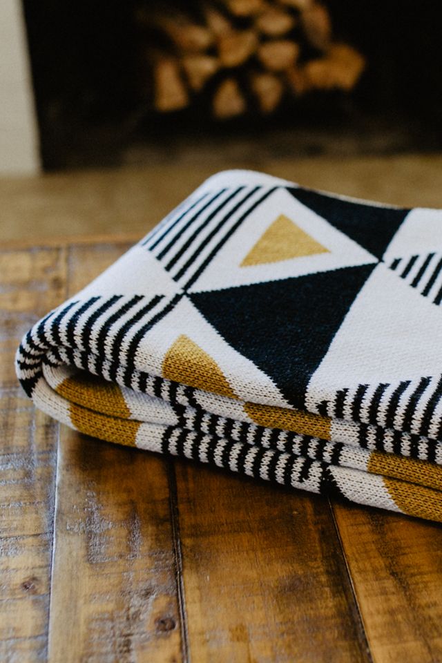 Seek & Swoon Envie Throw Blanket #2