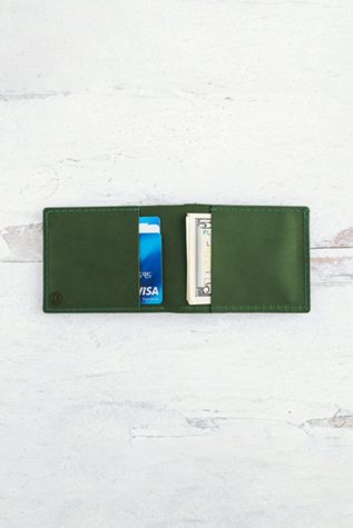 Женский кошелёк Giving Bracelets Leather Bifold Wave Wallet, цвет: Зелёный — фото 2