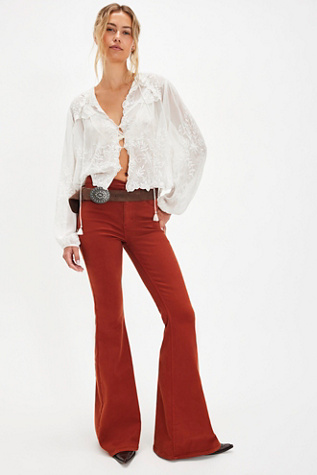 Lee High-Rise Ever Fit Flare Jeans product page
