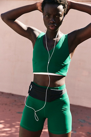 Never Better Crop par FP Movement en Heritage Green, pour femme taille: XL chez Free People