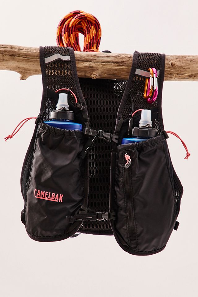 CamelBak Trail Run™ 34oz Hydration Waistcoat #1