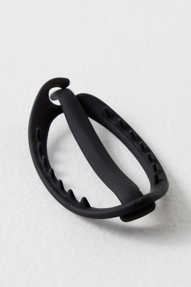 Free People Round Off Banana Clip. 3