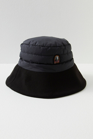 NEW PARAJUMPERS puffer bucket hat in unique red 24WMPABUHA51PAM_0775_1_grande.  main image 4