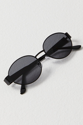 Little Secret Round Sunglasses