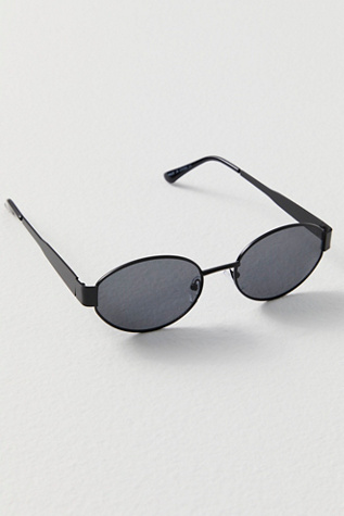 Little Secret Round Sunglasses