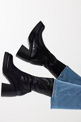 Get FP Back Loop Boots at Vagabond Apparel - Women Footwear – Vagabond  Apparel Boutique