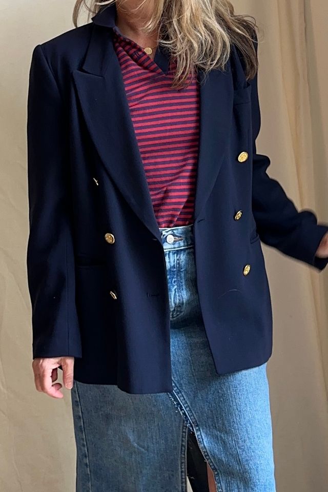 double-breasted-gold-buttoned-navy-blue-blazer-selected-by-ka-tl-ak