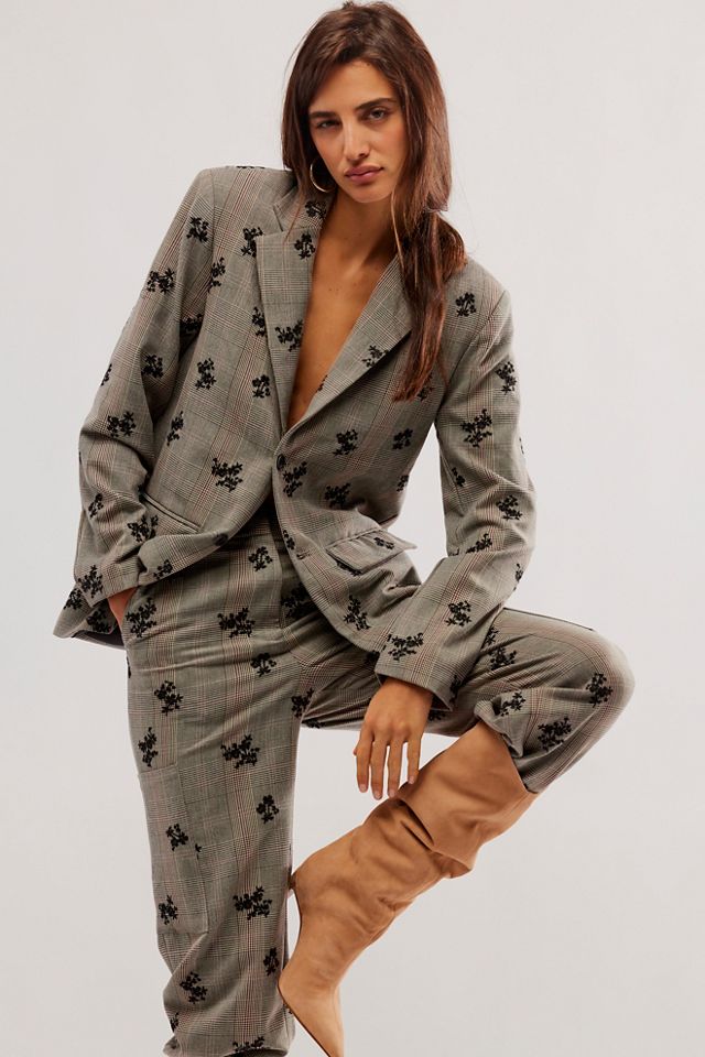 Truly Pleated Swirl Suit Set