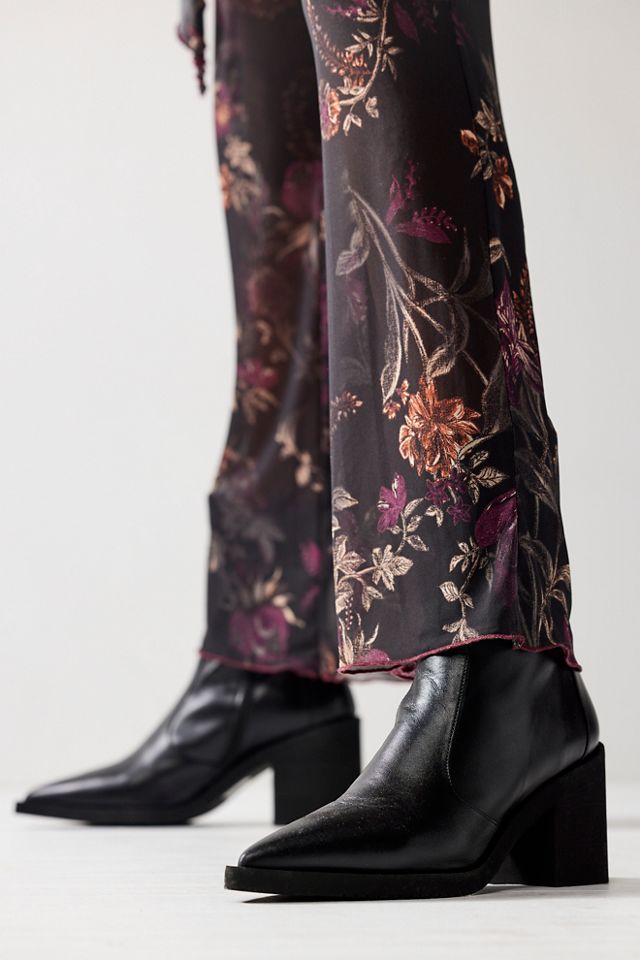 Silhouette cloth ankle boots