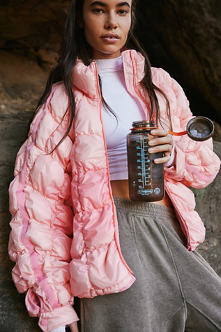 Color Changing Scrunch Pippa Packable Puffer product page