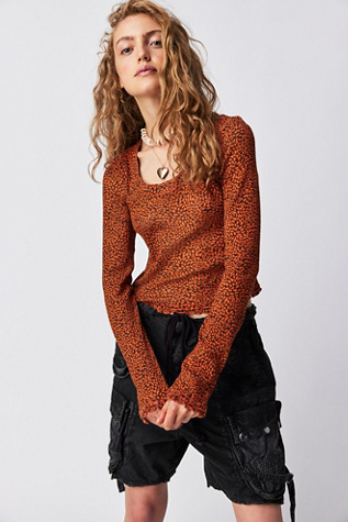 フリーピープル Free People ニナ Tee Long Sleeve レディース シャツ トップス Topiary We The Free Nina V-Neck Long-Sleeve Tee | Free People