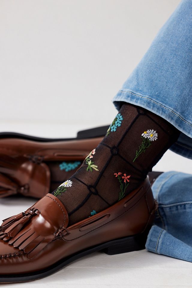 Sheer Floral Embroidery Effect Socks