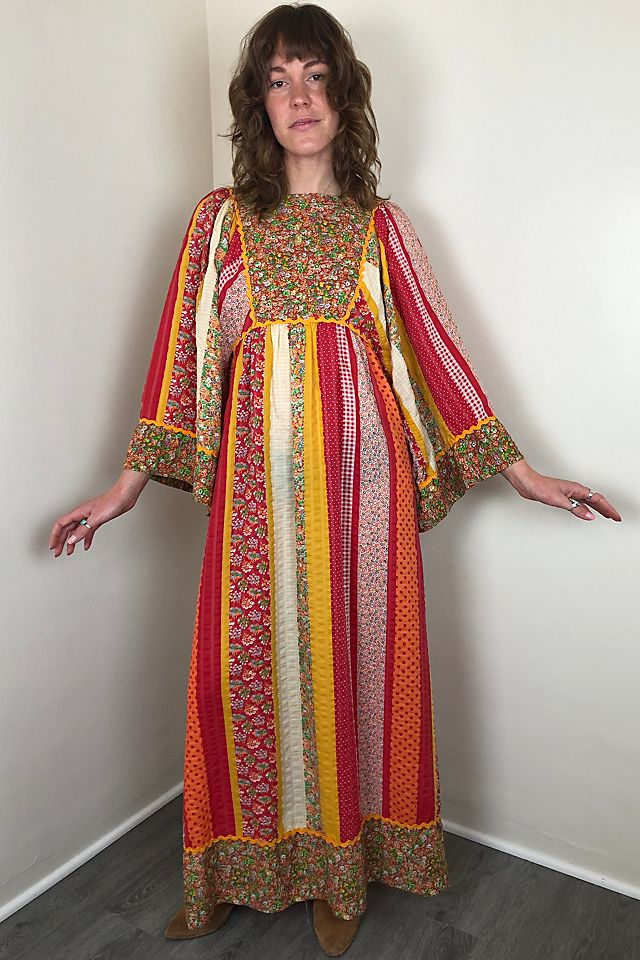 vintage 70s dress Retro Style 1970s A-Line by tonymagnerart Printed on both sides Vintage 70s Long Sleeve Quilted