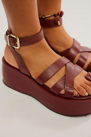 Hazel Flatform Sandals