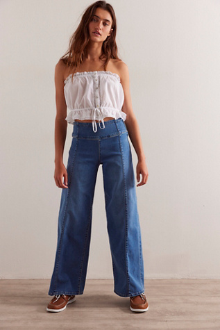 We The Free Spotlight High-Rise Wide-Leg Jeans at Free People in Perfection, Size: 25