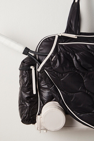 Женская сумка Caraa Quilted Tennis Duffle, цвет: Чёрный — фото 2