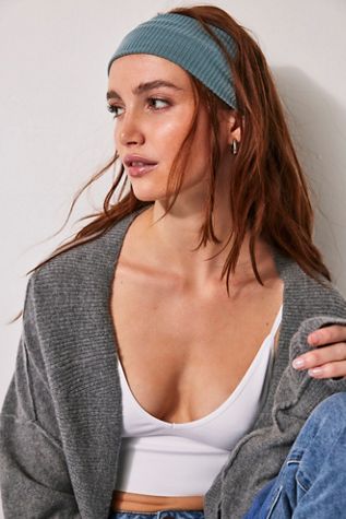 FREE PEOPLE metallic Headband Free People Metallic Silver Mesh Headband – The Thrifty Hippy main image 4