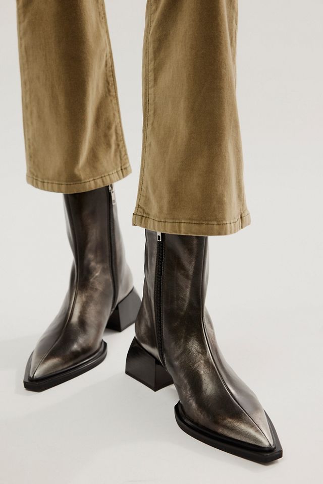 Vagabond 2025 silver boots