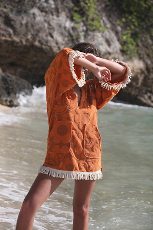 Sortie de bains Pomelia en tissu éponge par Spell en Soleil Rétro, pour femme chez Free People