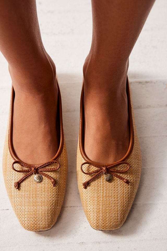 A piedi clearance ballet flats