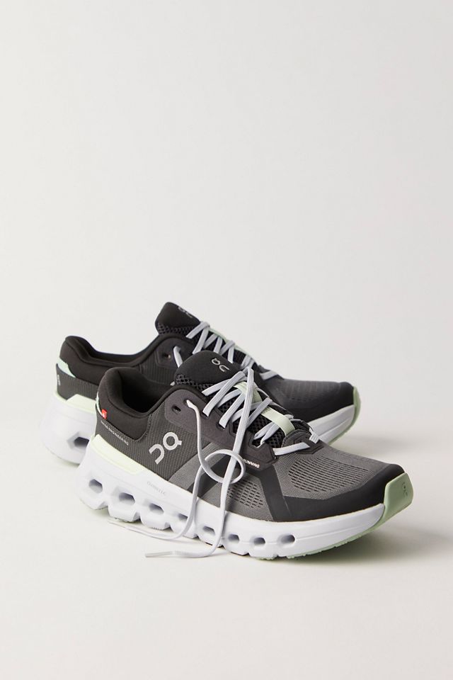 On Cloudrunner 2 Trainers #1